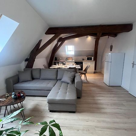 L'Evasion Urbaine - Parking Gratuit - Entree Autonome - Wifi Apartment Chatellerault Exterior photo
