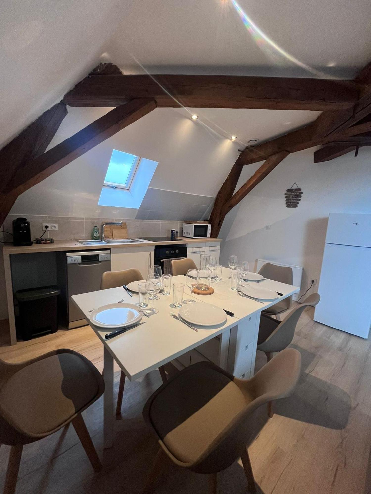 L'Evasion Urbaine - Parking Gratuit - Entree Autonome - Wifi Apartment Chatellerault Exterior photo